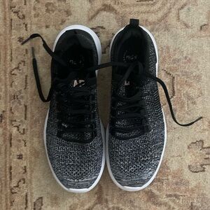APL sneakers size 7 black and white marled color